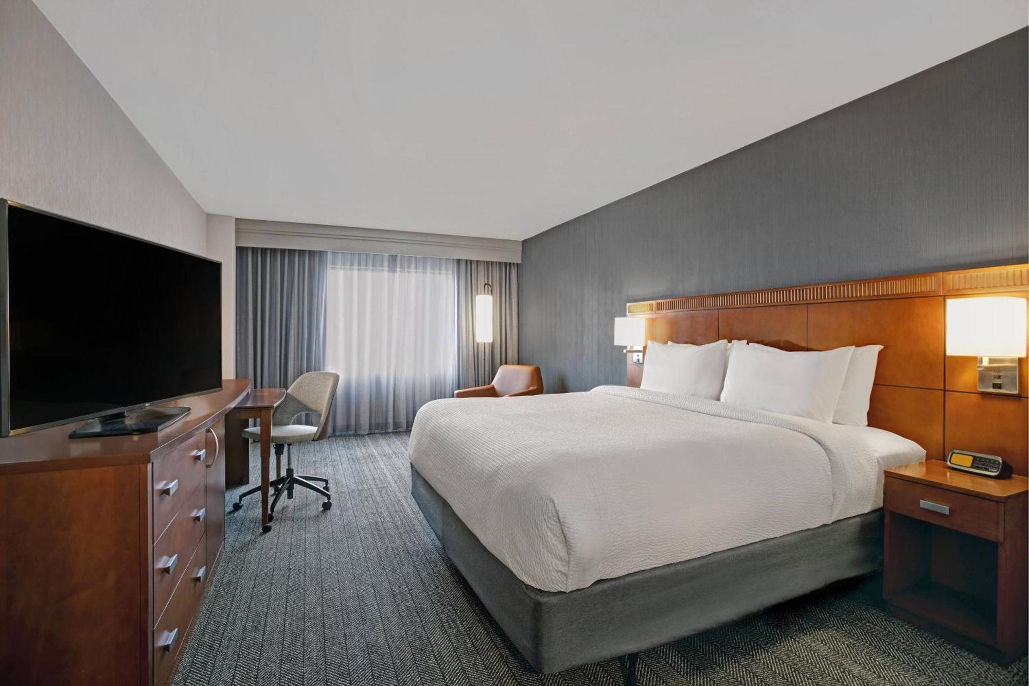 Courtyard Chicago Elmhurst/Oakbrook Area Bagian luar foto