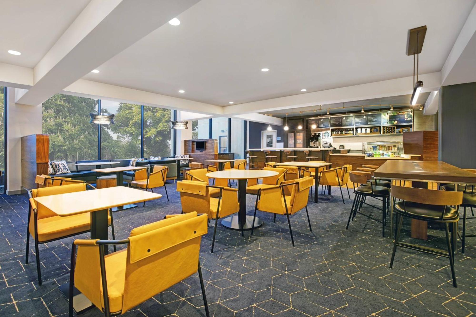 Courtyard Chicago Elmhurst/Oakbrook Area Bagian luar foto